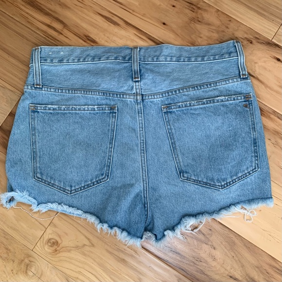Madewell Relaxed Denim Shorts Cut Offs Jean  Light Wash Button Fly Size 30 - Picture 4 of 10